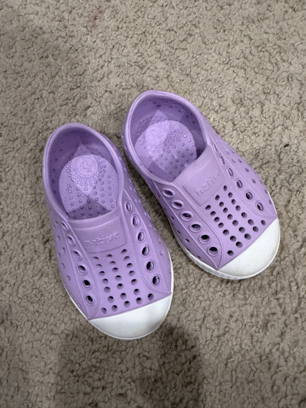 Native Kids Water Shoes in Lavender with White Toe Cap
